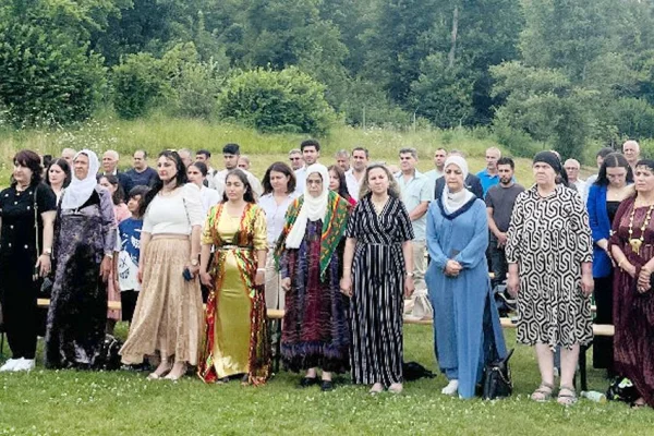 Devrim Zürih’te kutlandı