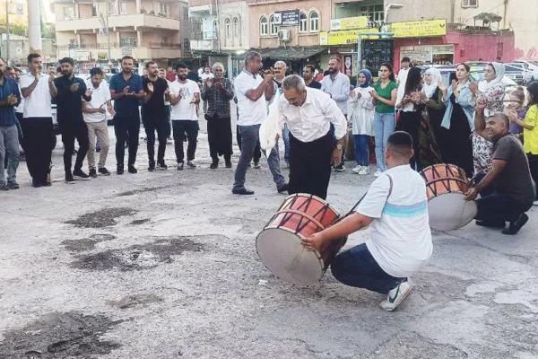 Halay çekmek, örgüte destekmiş!