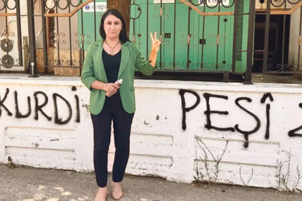 Yine, yeniden, hep Kurdî
