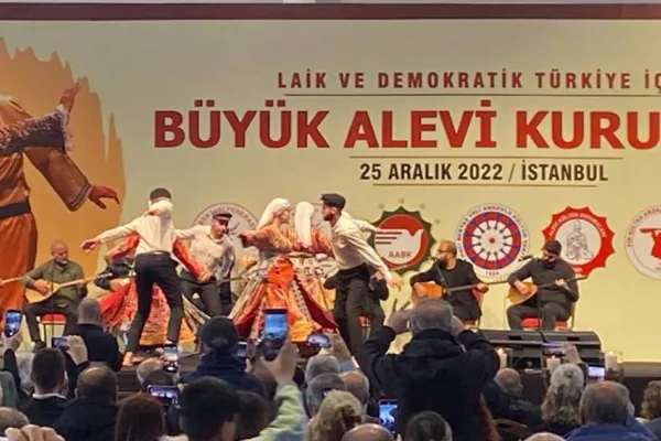Aleviler doğru çözüm üretmeli
