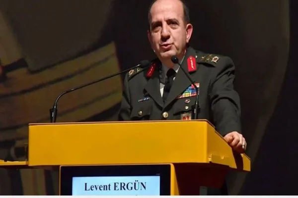 Türk savaş komutası değişti
