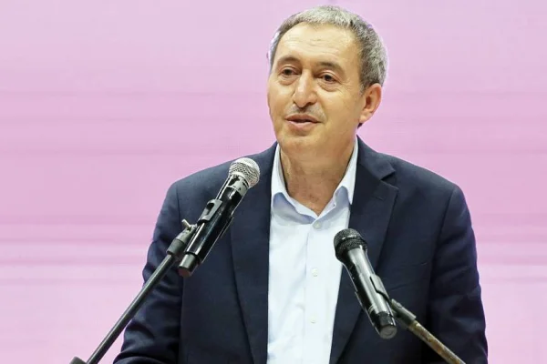 Umut biziz, umut direnenlerdir