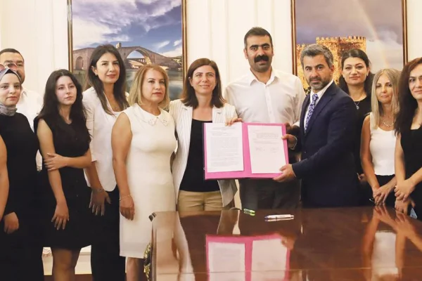 Şiddet gören kadınlara hukuk desteği