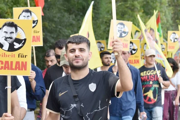 BM önünde özgürlük çağrısı