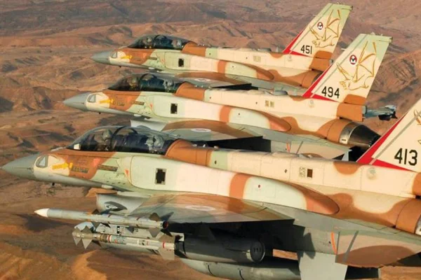 İsrail Hama’yı vurdu: 14 ölü