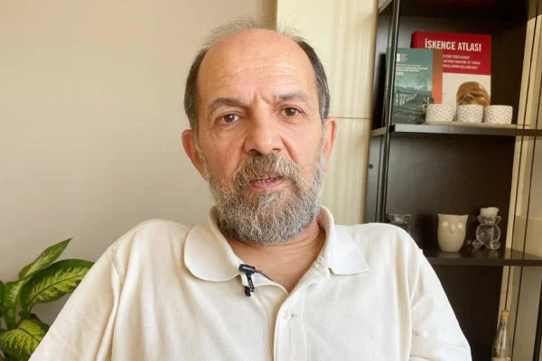 Yüzlerce tutsak rehin tutuluyor