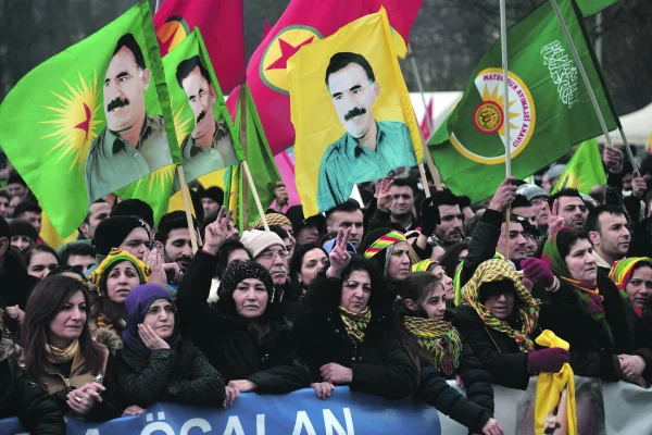 Uluslararası Komplo Küresel Mücadeleyle Parçalanacaktır