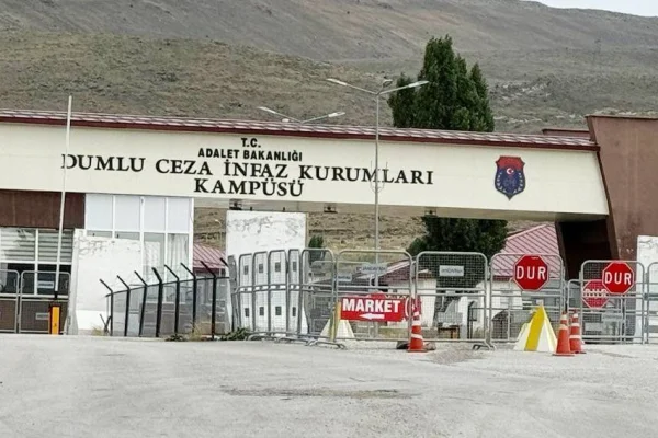Banyo ve tuvaletlere kamera