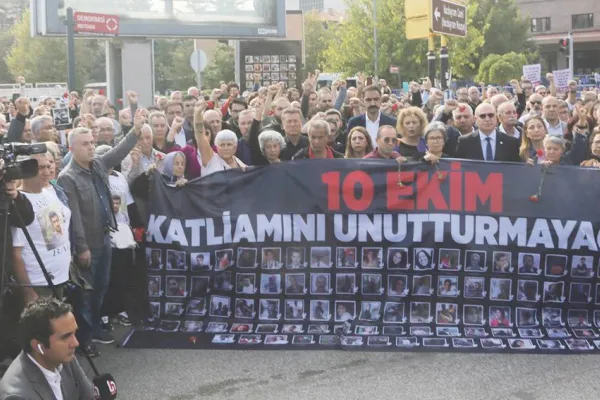 AYM, Veysel'i yine katletti