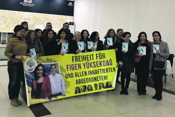 Köln’de Yüksekdağ buluşması