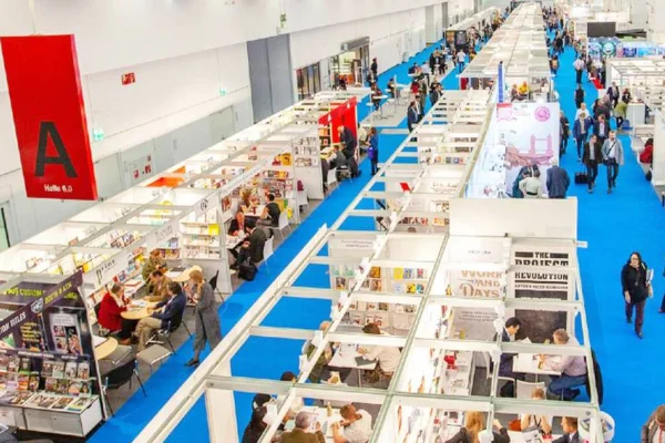 Frankfurt’ta 400 bin kitap