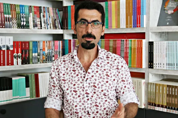 Zel, asimilasyona meydan okuyor