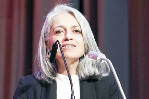 Bir tokalaşmadan çözüm çıkmaz