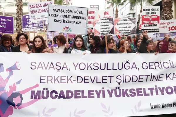 Erkeklikle toplumsal yüzleşme ve insanlaşma