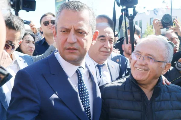 Kürt sorunu vardır çözülmesi gerekir