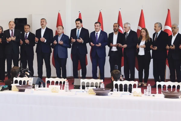 Riha'da aileler barıştırıldı