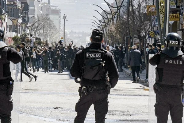 Savaş ve milleti yeniden biçimlendirmek