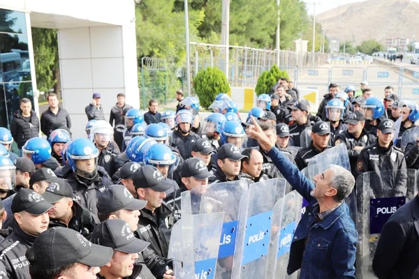 At hırsızlarının sonbaharı