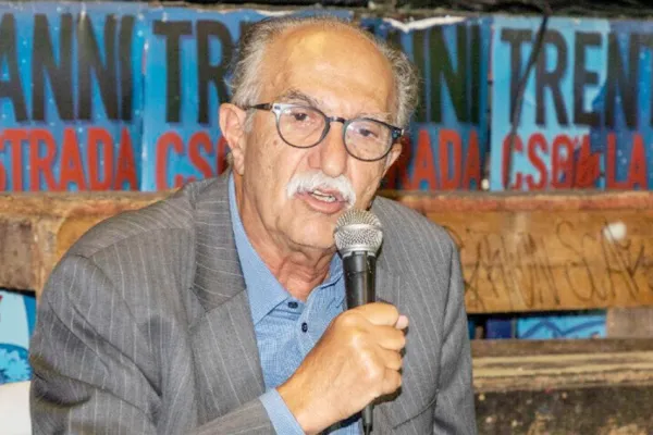 Spena: Demokratik bir meydan okuma