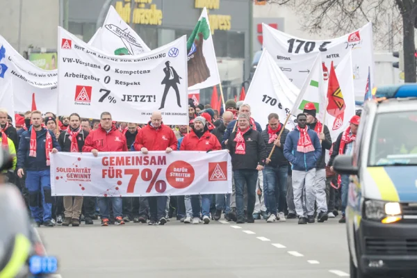 Almanya’da grev dalgası
