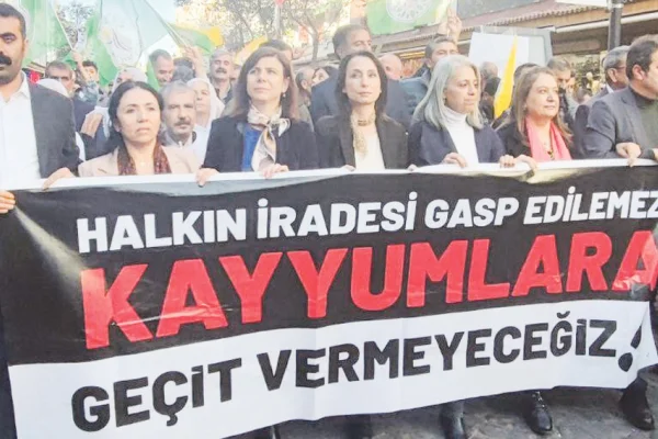 Suç işleyen iktidardır