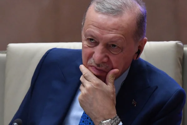 Tayyip yine takiye yapıyor