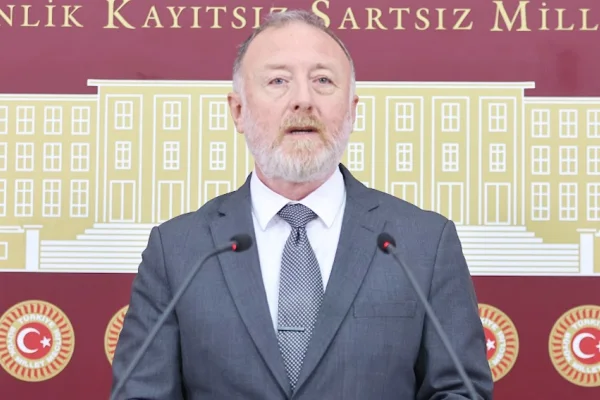 Kayyumla beklentiler zehirlendi