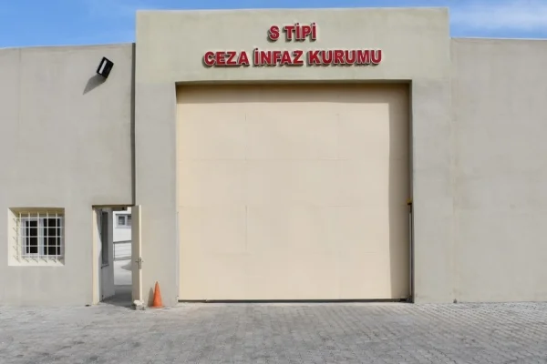 Hiçbir etkinliğe çıkarılmadılar, 'katılmadılar' diye suçlandılar