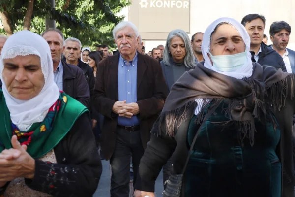 Ankara 'yönetemezsiniz' diyor
