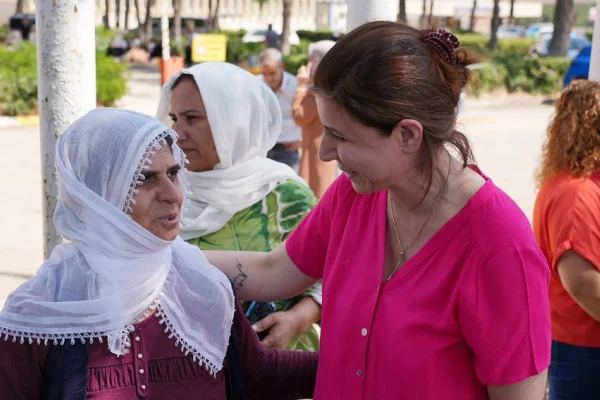 Kayyum yıktı, kadınlar inşa etti