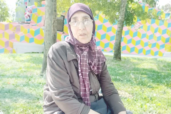 75 yaşındaki tutsağa kelepçe