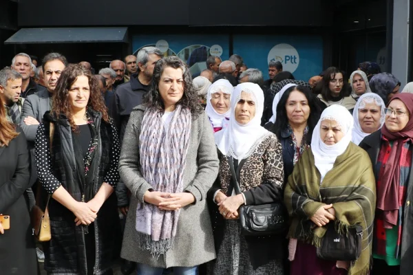 Tutsaklara para gönderme kampanyasına çağrı