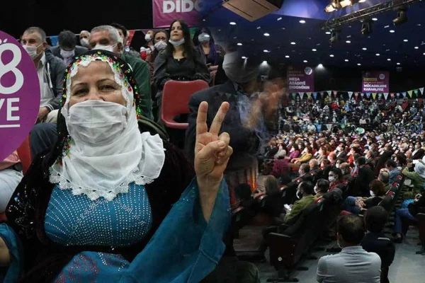 HDP  kuruluş yıl dönümünü kutluyor