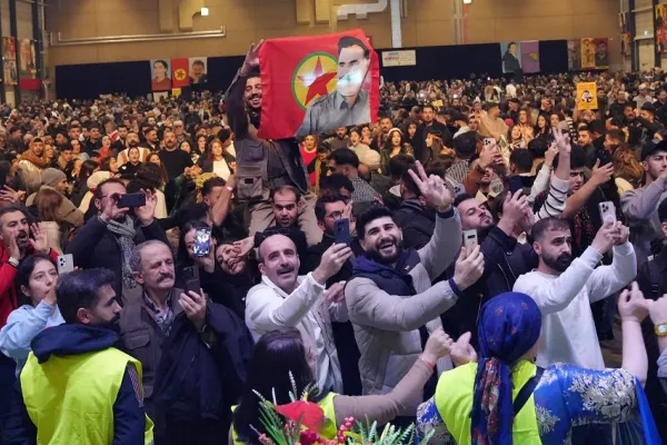 Avrupa’da 27 Kasım coşkusu
