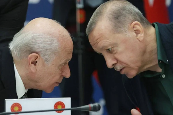 Yol yakınken yanlışından dön!