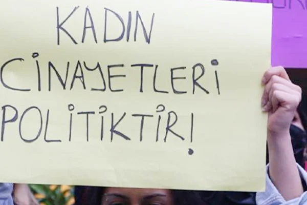 Katledilen kadının ailesine haciz
