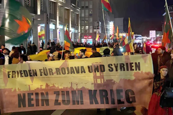 Kardeşlerimiz için meydanlardayız