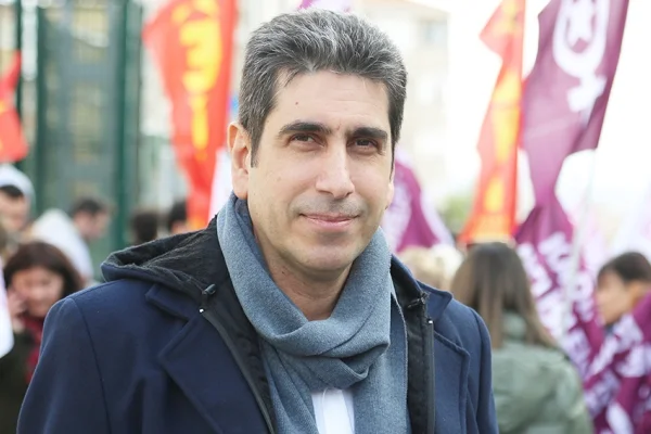 Her sokağa kayyum atasa da