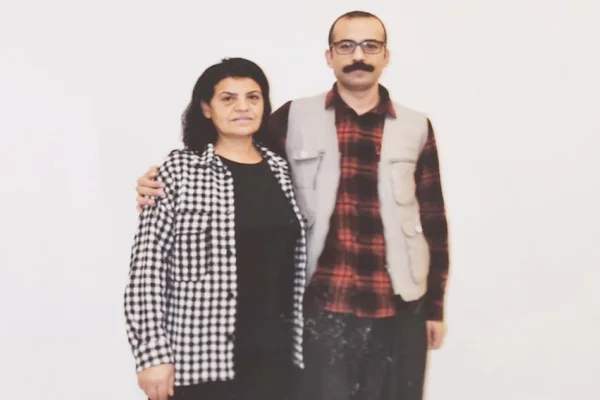 Çift kelepçe itirazına işkence