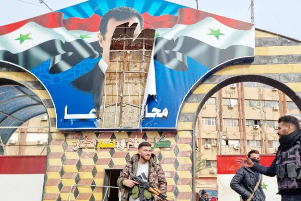 Darbeyle başladı, darbeyle bitti