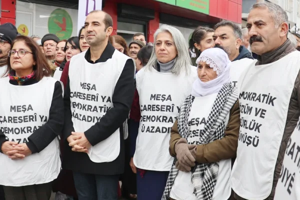 Kürtlere statü en meşru haktır