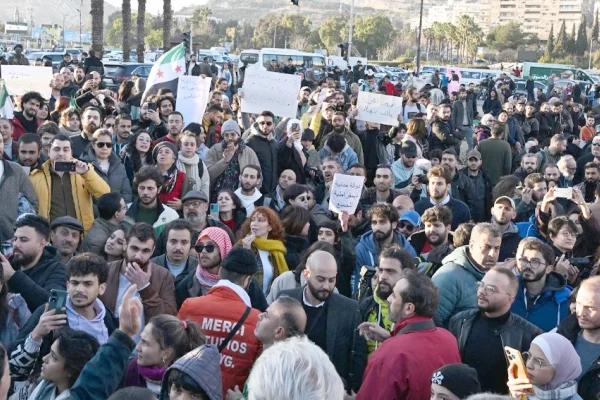 Şam’da demokrasi eylemi