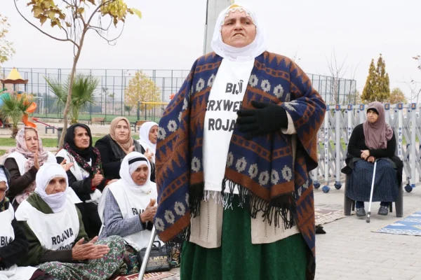 Bastonuyla Rojava için sınırda