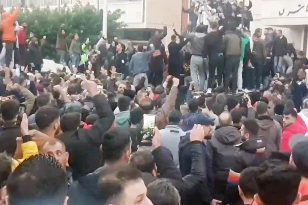 Suriye’de, Alevi ve Hristiyanlar ayakta