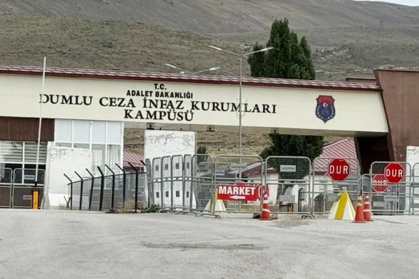 Dumlu'daki baskıları anlattı