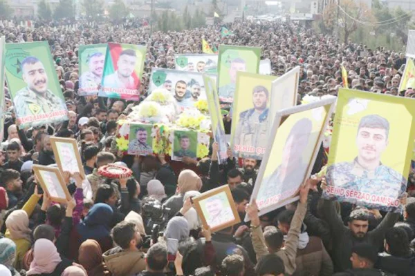 Qamişlo, şehitlerini uğurladı