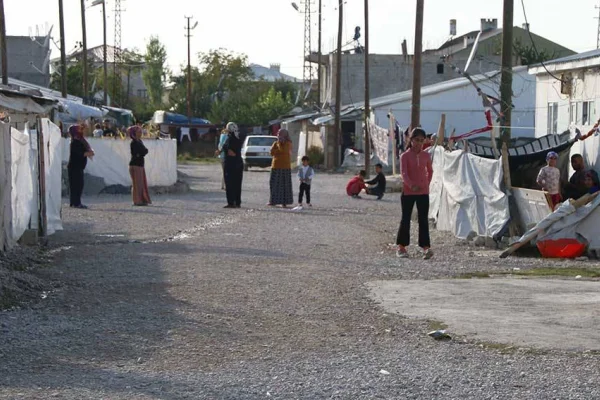 9 yıldır konteynırlardalar