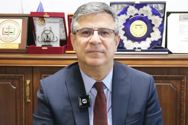 Yeni bir anayasa şart