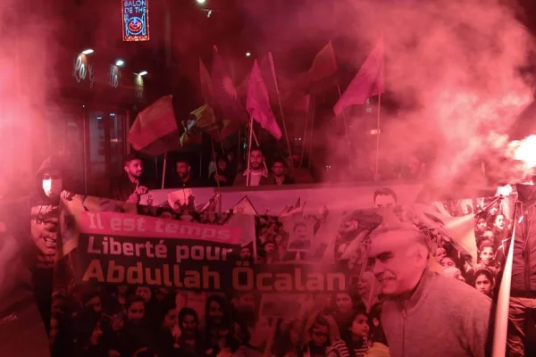 Gençlerden renkli eylemler