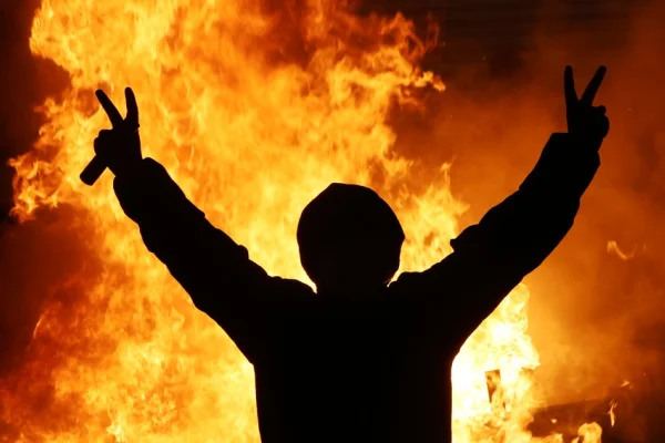 Kayyum protestosu mahallelere yayıldı